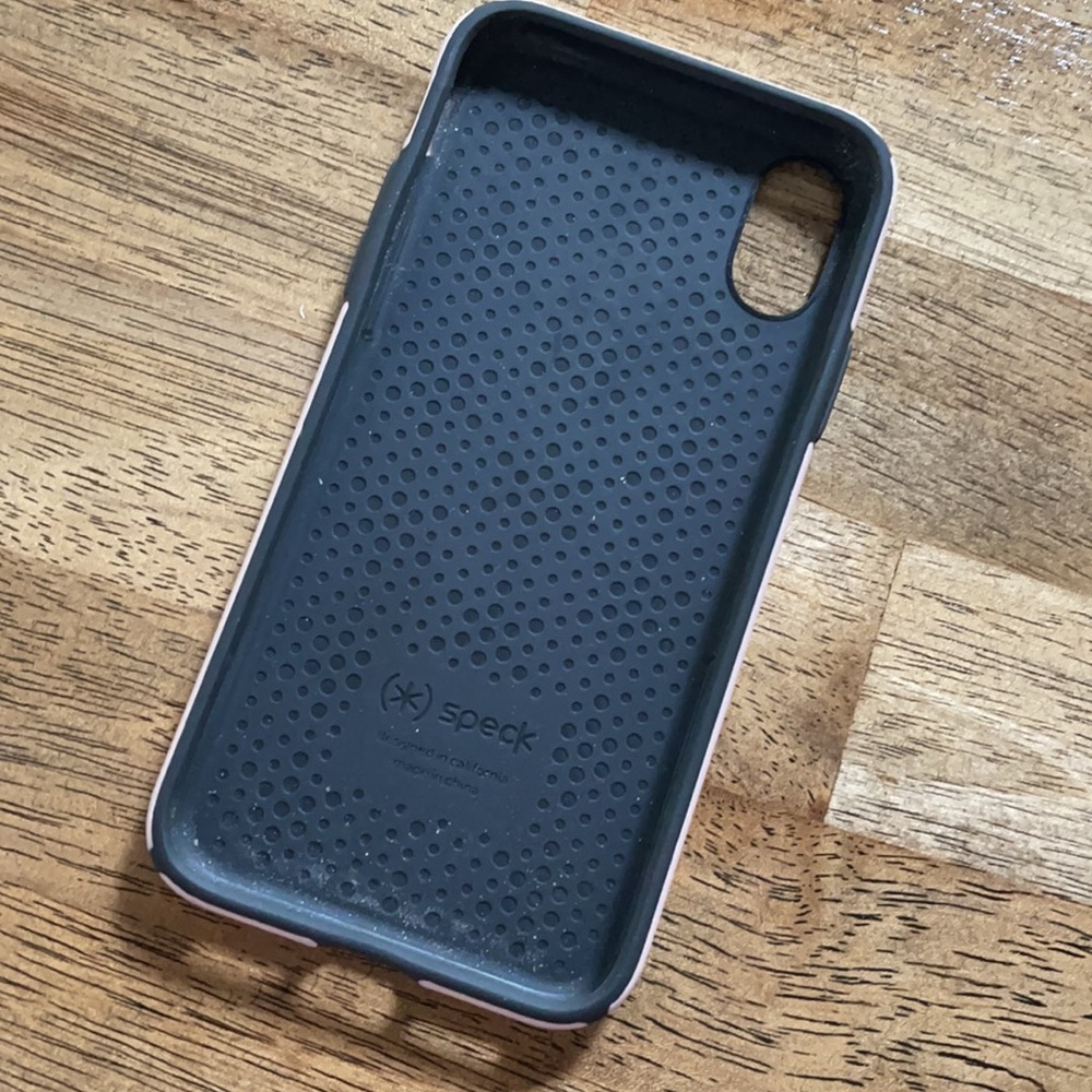iPhone X Speck Case - Picture 4 of 6